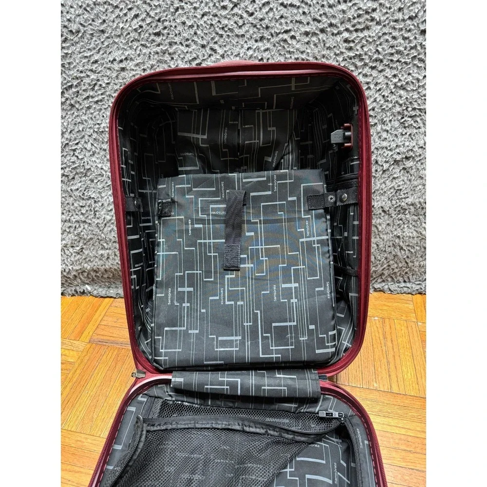 Samsonite Silhouette 16‎ Hardside Spinner Under-Seat Wheeled Luggage Burgundy